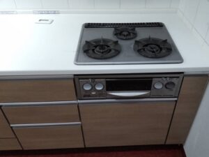 千葉キッチン取付け隊　ガスコンロをIHヒーターに交換　施工前